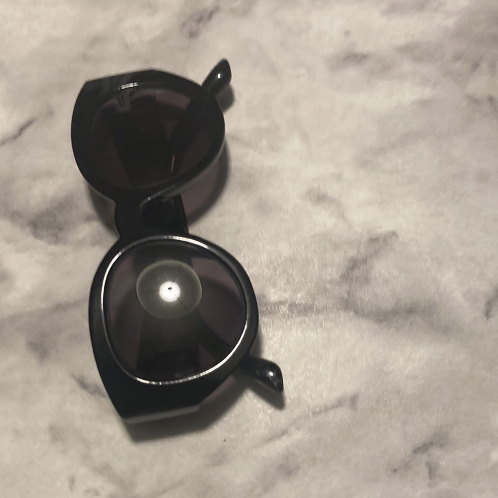 Betsy Johnson - Picture 16 of 16